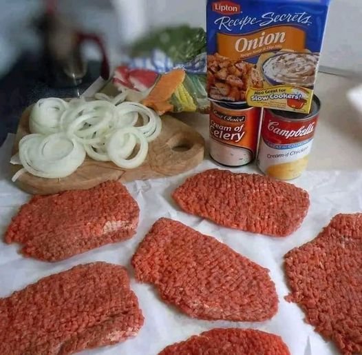 Crock Pot Cube Steak 464300844_489417190745188_8823949649277750271_n