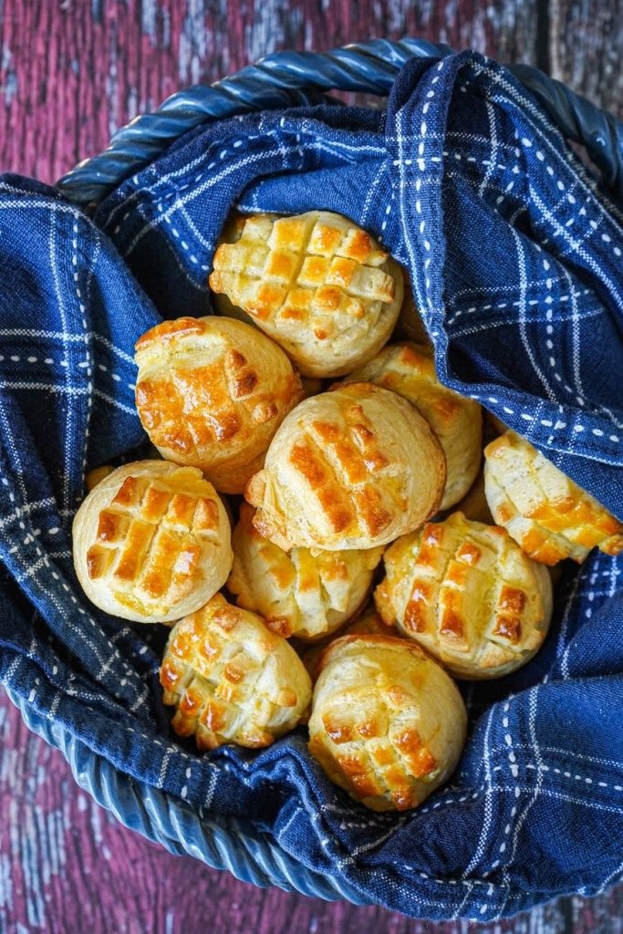 Hungarian Cheese Pogacsa Recipe🇭🇺… 305ff8f05b12059b865535df7b17c75c