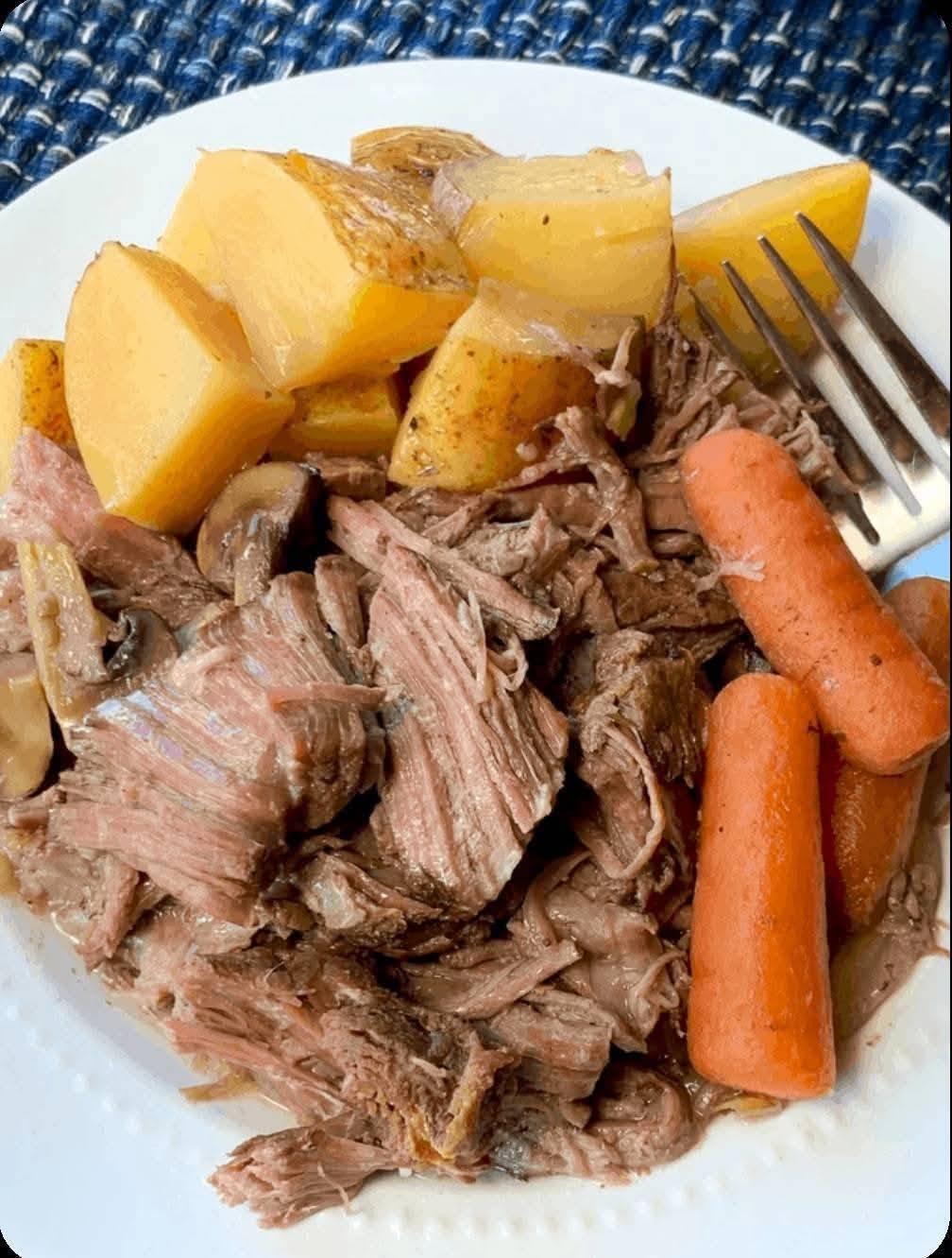 classic pot roast with potatoes and carrots 545690159_122206746236293973_8360200163030300852_n