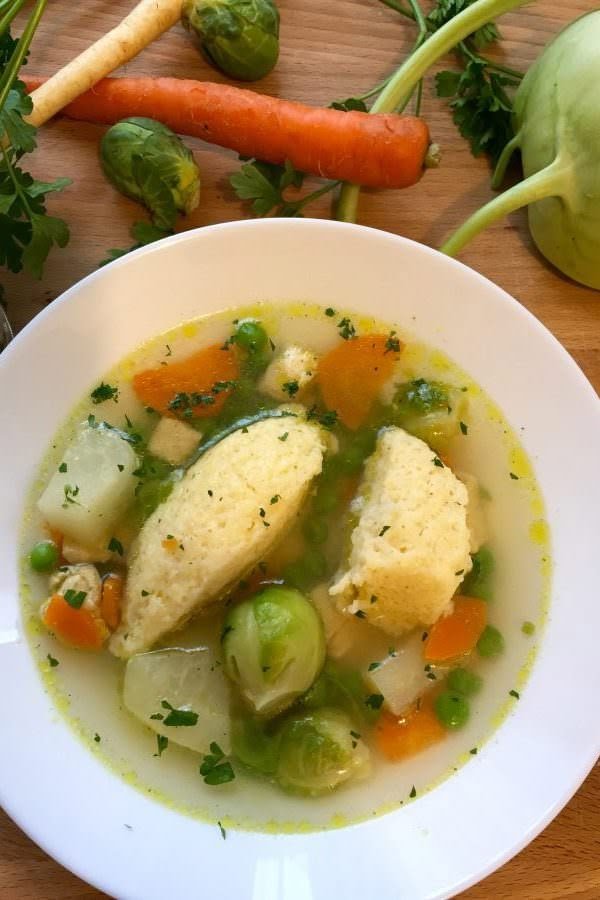 Hungarian Semolina Dumpling Soup - Grízgaluska leves🇭🇺 2bd744e76f5e77f73109fc9119fcd374