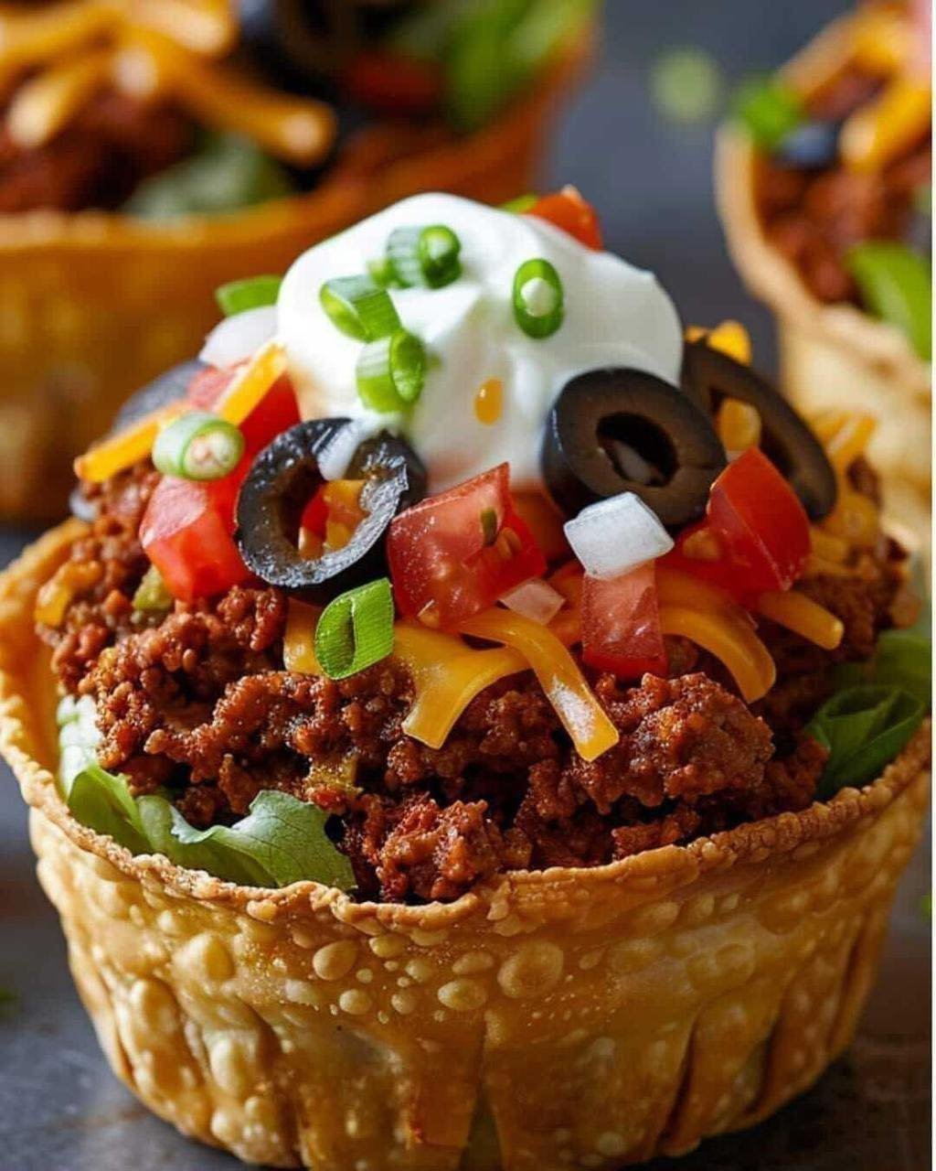 🧁 Meatloaf Cupcakes with Whipped Potato Frosting 572360344_122190507278566851_6156548936790933067_n