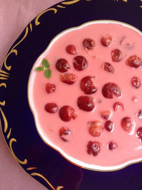 โญ Hungarian Chilled Sour Cherry Soup (Hideg meggyleves) b22e52e8eab97636db1a16074c532966
