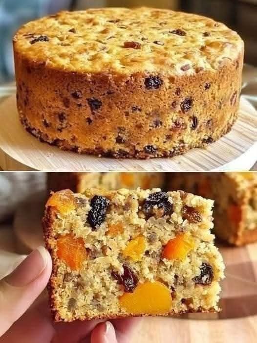 Oatmeal, apple and carrots! I don't eat any sugar at all! No flour 590730168_122275747292019735_307478892985417215_n
