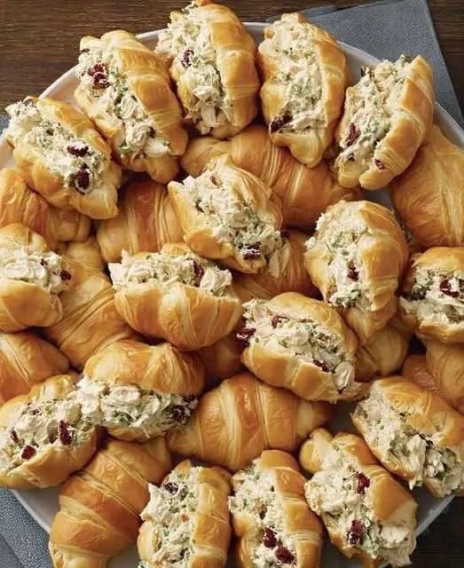 CHICKEN SALAD CROISSANTS 596807097_1538990780701644_9148034946159740818_n