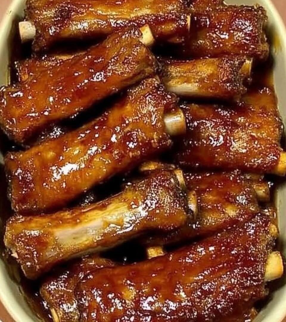 Sticky Honey 597321096_1539342193999836_3391952369934534035_n