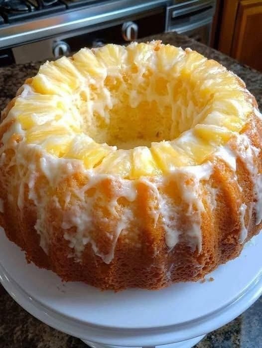 Pineapple Cream Cheese Bundt Cake 615431313_1457042776429254_6927010369820697963_n