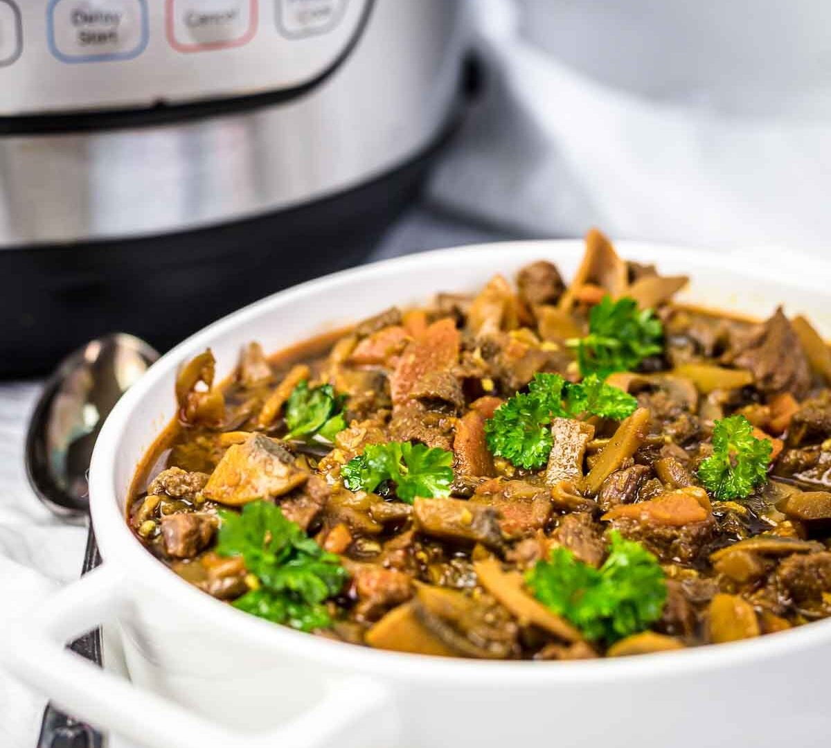 Instant Pot Keto Hungarian Goulash (Beef Stew) Keto-Goulash