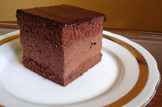 Hungarian Decadent Chocolate Cake c8c8fe3b4d56baf77c0a98003fad3723