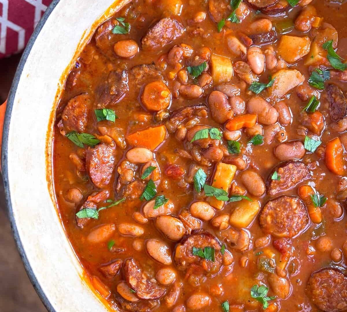 Hungarian Bean Goulash (Babgulyás) – Hearty Bean and Beef Soup d4744fe3f8b7ba2b4877124278275236 (1)