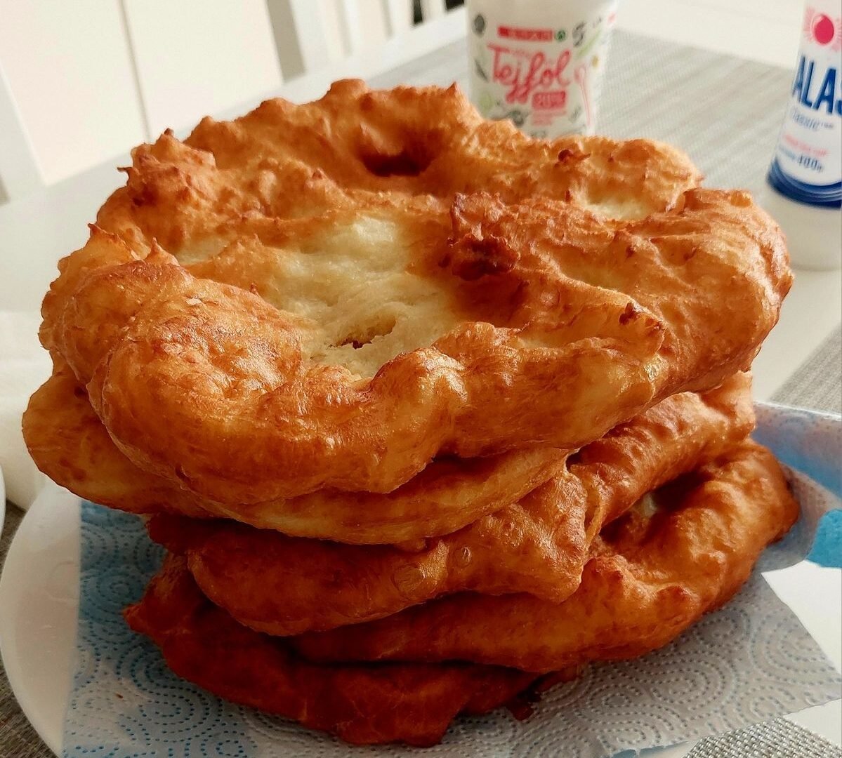 🇭🇺 Hungarian Potato Flatbread (Krumplis Lángos) 1ad1eef7e23a098a2deadcd3509f371e